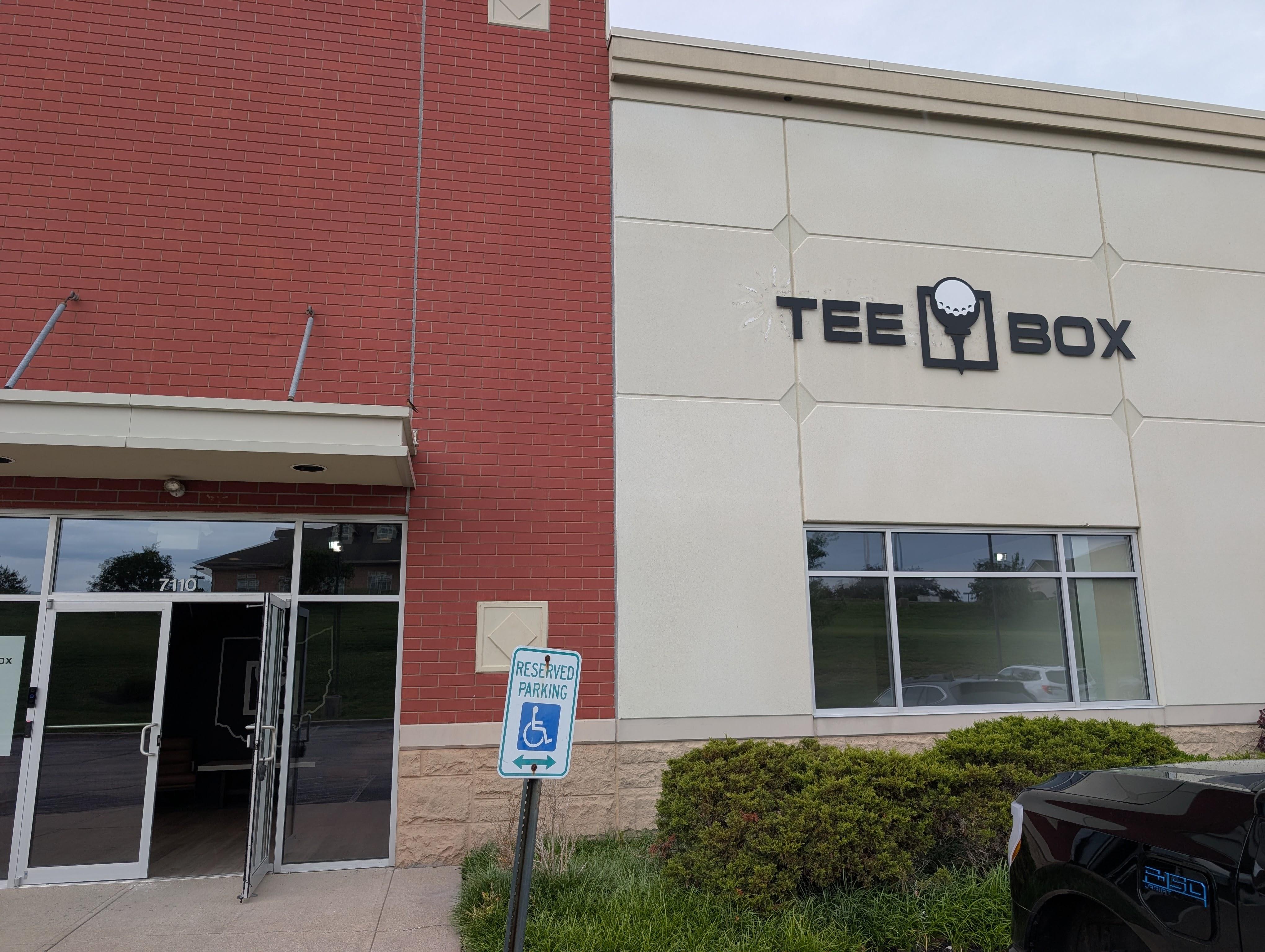 Tee Box West Chester facility image.